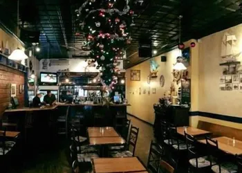 Canalside Restaurant, Inn & Kitchen store hotel thumbnail 5