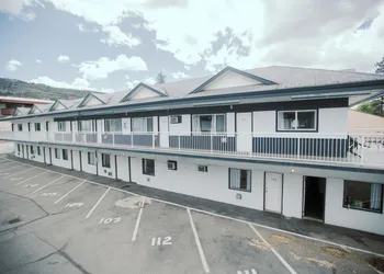 Sunny Beach Motel hotel thumbnail 2