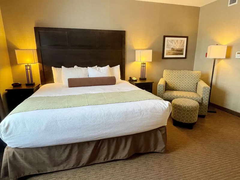 Best Western Plus Okotoks Inn & Suites hotel detail image 6