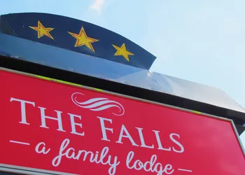 The Falls A Family Lodge hotel thumbnail 7