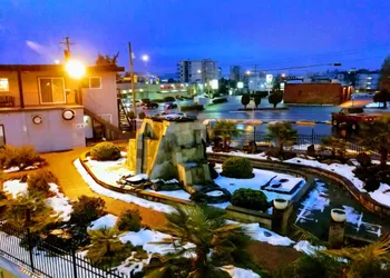 The Port-O-Call Inn & Suites hotel thumbnail 4