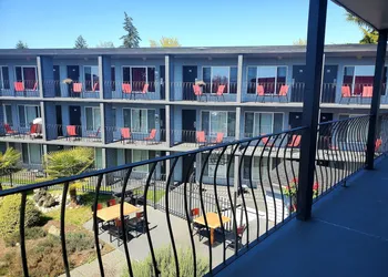 The Port-O-Call Inn & Suites hotel thumbnail 6