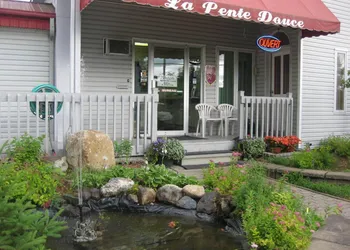 Motel de la Pente Douce hotel thumbnail 2