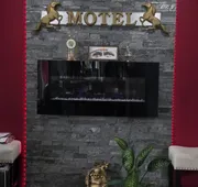 Motor court Motel hotel detail image 5