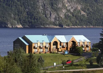 Battures Hotel Fjord Saguenay hotel thumbnail 3