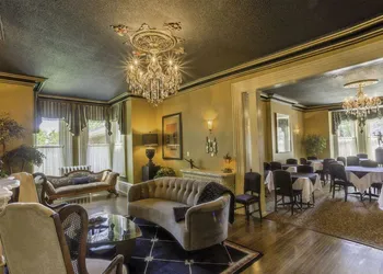 The Woodview Inn hotel thumbnail 3