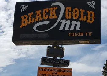 Black Gold Inn hotel thumbnail 2