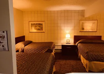 Red Carpet Inn & Suites hotel thumbnail 6