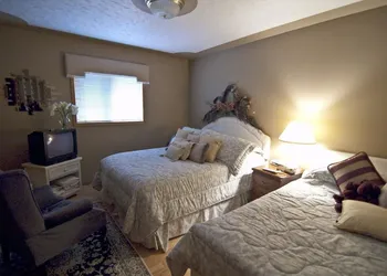 McDougall Lane Bed & Breakfast hotel thumbnail 5