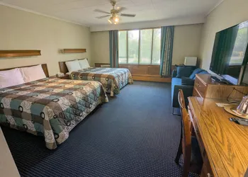 The Mariner Motor Hotel hotel thumbnail 8
