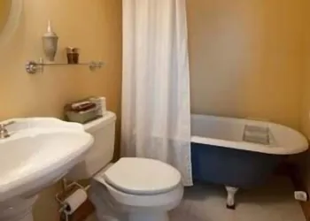 Emilyville Inn hotel thumbnail 8
