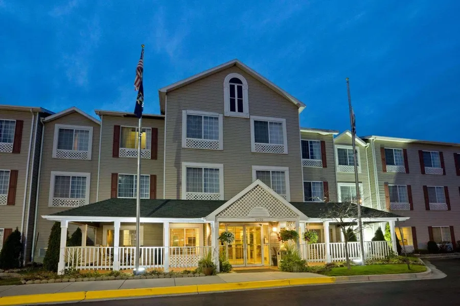 Country Inn & Suites by Radisson, Grand Rapids Airport, MI hotel detail image 2