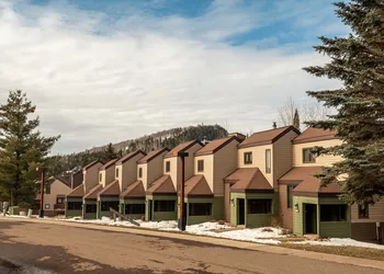 Caribou Highlands Lodge hotel thumbnail 2