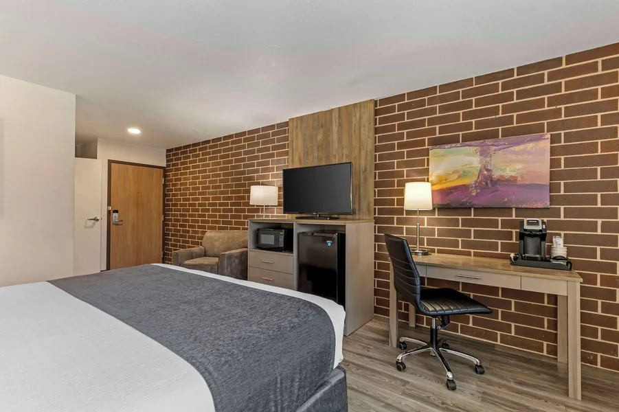 Executive Residency By Best Western Waterloo & Cedar Falls hotel detail image 6