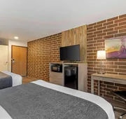 Executive Residency By Best Western Waterloo & Cedar Falls hotel detail image 7