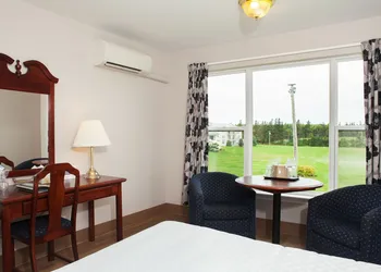 Brackley Beach Northwinds Inn and Suites hotel thumbnail 7
