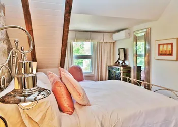 All Suites Whitney Manor hotel thumbnail 6