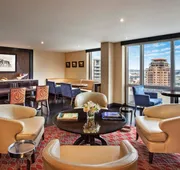 Sheraton LaGuardia East Hotel hotel detail image 4