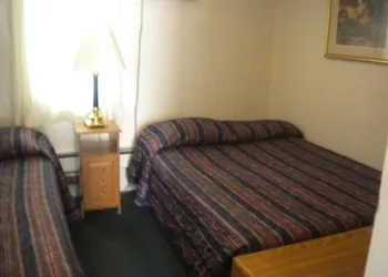 Riverside Motel hotel thumbnail 7