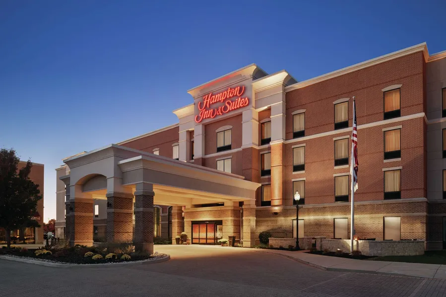 Hampton Inn & Suites Mishawaka/South Bend at Heritage Square hotel detail image 2