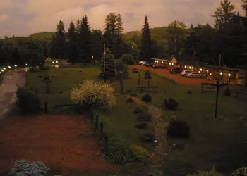 Dwight Riverside Inn hotel thumbnail 4