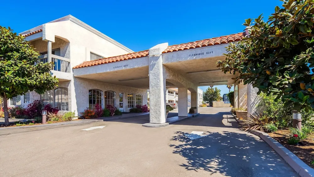SureStay Hotel by Best Western Camarillo hotel detail image 2