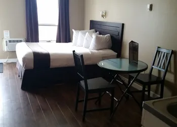 Chinook Country Inn hotel thumbnail 2