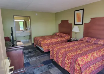 Studio 9 Inn & Suites hotel thumbnail 5