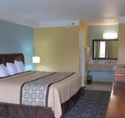 Econo Lodge hotel detail image 7