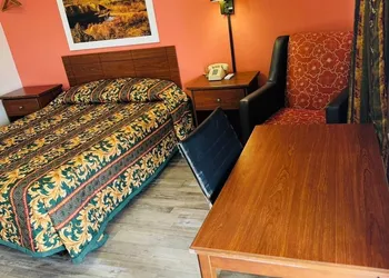Budget Inn hotel thumbnail 6