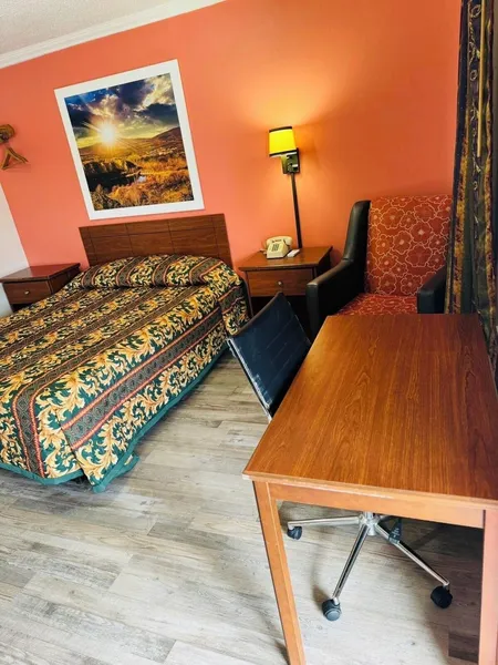 Budget Inn hotel detail image 6