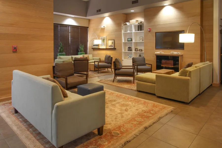 GreenTree Inn & Suites Phoenix Sky Harbor hotel detail image 6