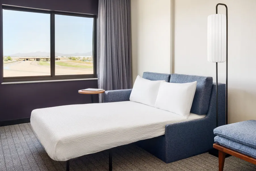 Courtyard by Marriott Phoenix Mesa Gateway Airport hotel detail image 6