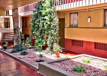 Travelodge by Wyndham Phoenix Downtown hotel thumbnail 7