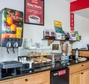 Econo Lodge University hotel detail image 4