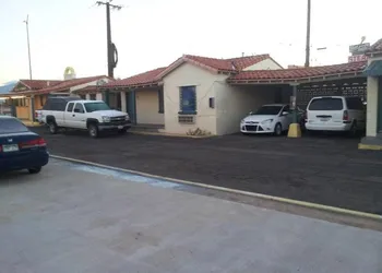 Economy Inn hotel thumbnail 2