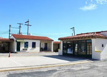 Economy Inn hotel thumbnail 6