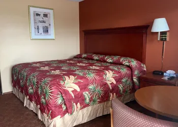 DeQueen Courtyard Inn hotel thumbnail 4