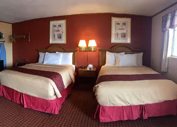 DeQueen Courtyard Inn hotel thumbnail 6