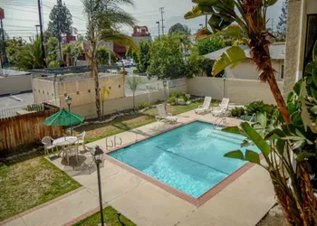 Motel 6 Azusa CA hotel thumbnail 2