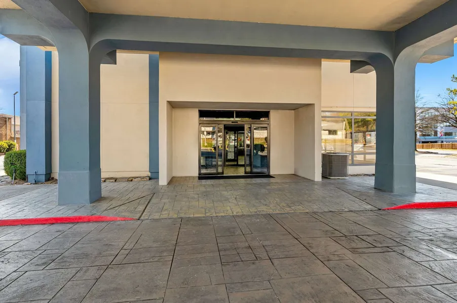 Quality Inn & Suites North Little Rock hotel detail image 2