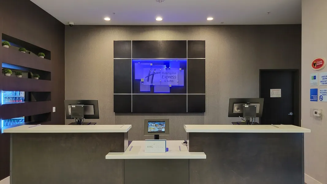 Holiday Inn Express & Suites Anaheim Resort Area by IHG hotel detail image 6