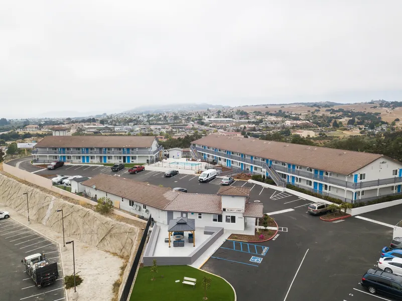 Days Inn by Wyndham Arroyo Grande/Pismo Beach hotel detail image 2