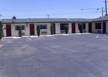 Budget Inn Boron hotel thumbnail 4