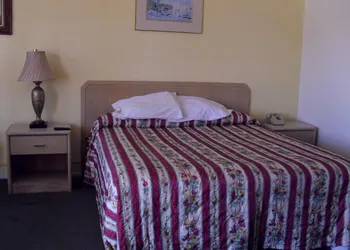 Budget Inn Boron hotel thumbnail 8