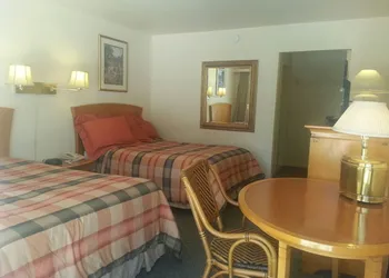 Colusa Riverside Inn hotel thumbnail 7