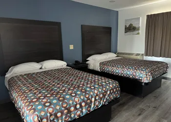 Economy Inn Fresno Yosemite hotel thumbnail 6