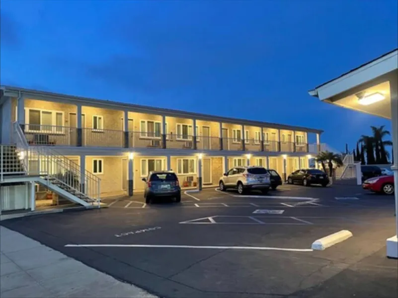 Hi View Inn & Suites hotel detail image 2