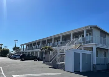 Hi View Inn & Suites hotel thumbnail 6