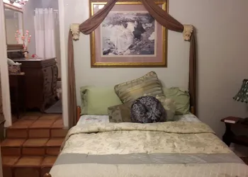 Pine Rose Inn hotel thumbnail 7